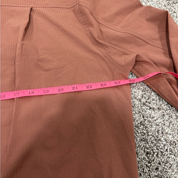 Alo Dreamscape Button Down Long Sleeve - Picture 5 of 6